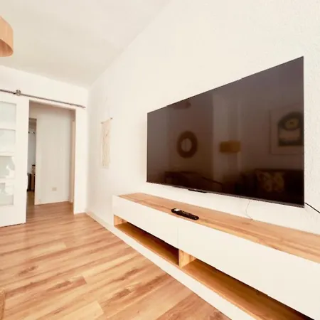 Urbe10 Biznaga 3 Bedrooms Apartment Malaga