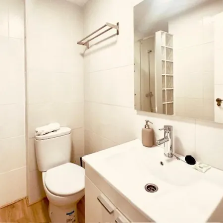 Apartment Urbe10 Biznaga 3 Bedrooms Malaga